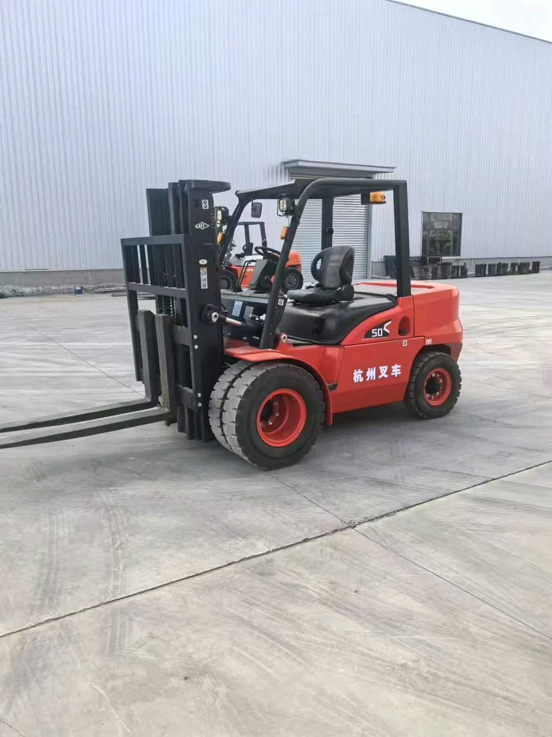 河北廊坊二手杭叉X系列5吨0款升高4.5米柴油叉车