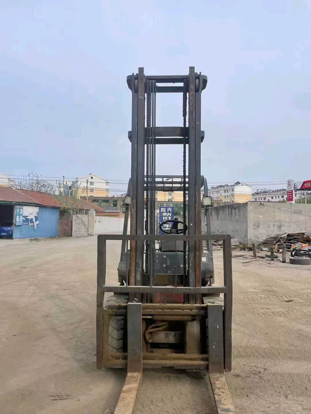 山东德州二手其他无3.5吨0款升高4.5米柴油叉车