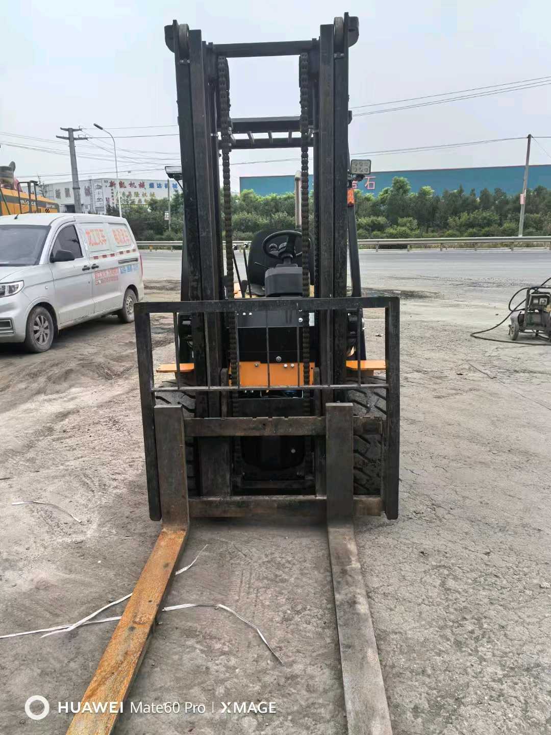 山东省临沂市兰山区沂蒙路223号二手杭叉3.5吨2019款升高0米柴油叉车