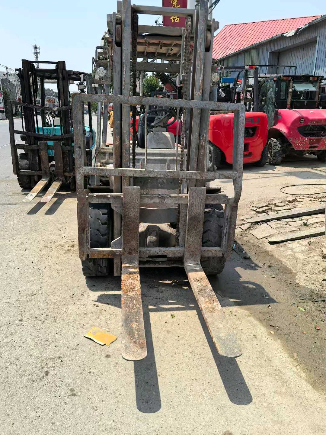 河北省邢台市襄都区车站北路20号二手合力3吨2015款升高0米柴油叉车