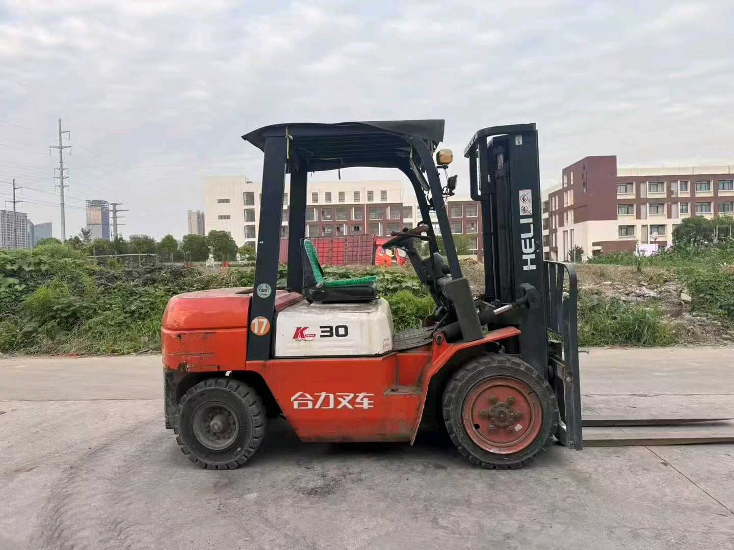 江苏省苏州市姑苏区苏站路27号二手合力3吨2012款升高0米柴油叉车