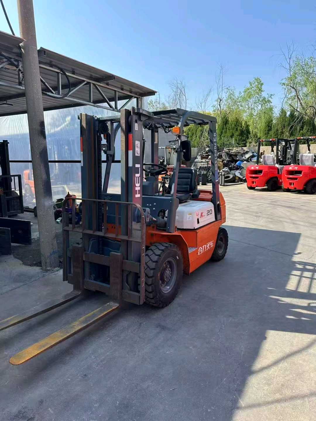 山东省潍坊市潍城区和平路1号二手合力2吨2020款升高0米柴油叉车