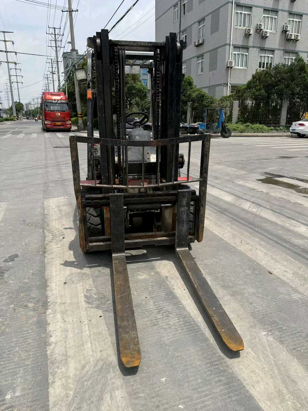 浙江省温州市鹿城区轨道交通S3线二手杭叉3吨2021款升高0米柴油叉车