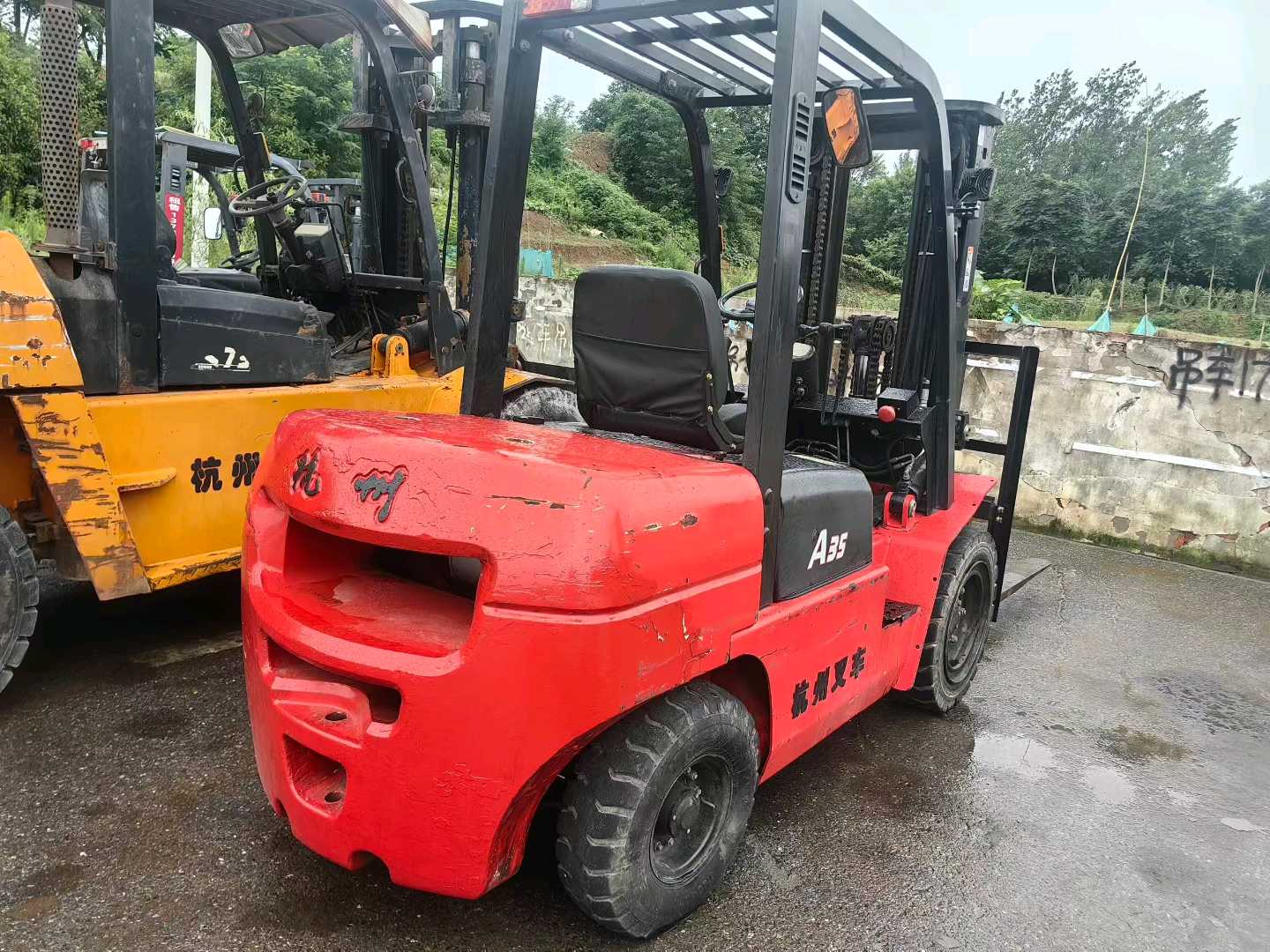 安徽省六安市裕安区解放南路7号二手杭叉3.5吨2019款升高0米柴油叉车