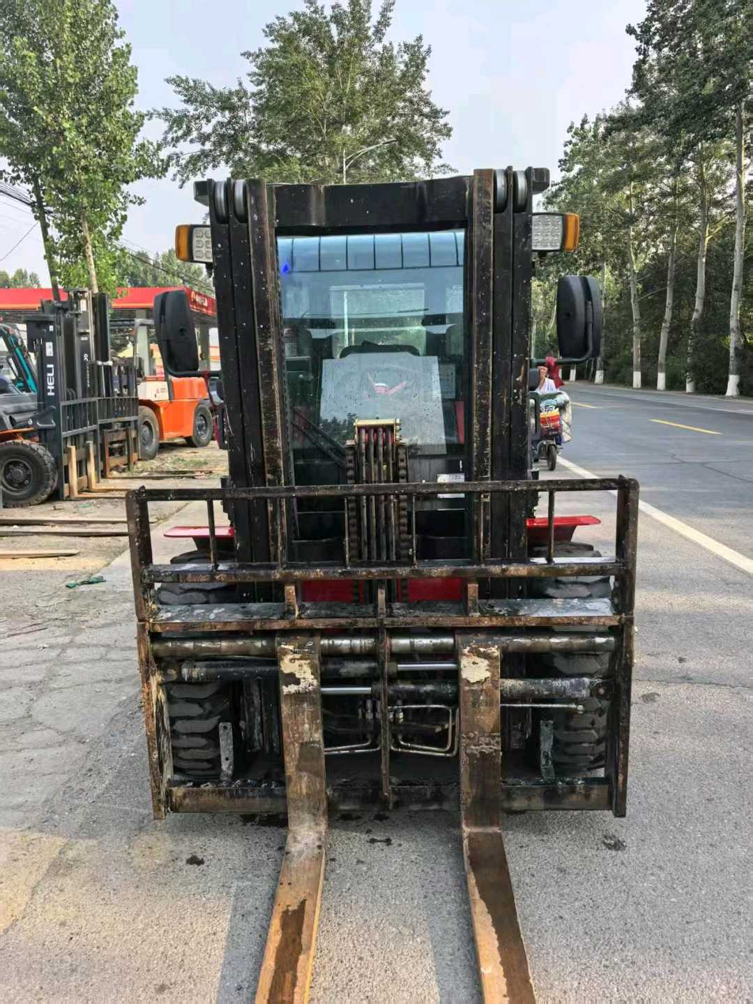 天津市河东区新纬路1号二手其他3.5吨2024款升高0米柴油叉车