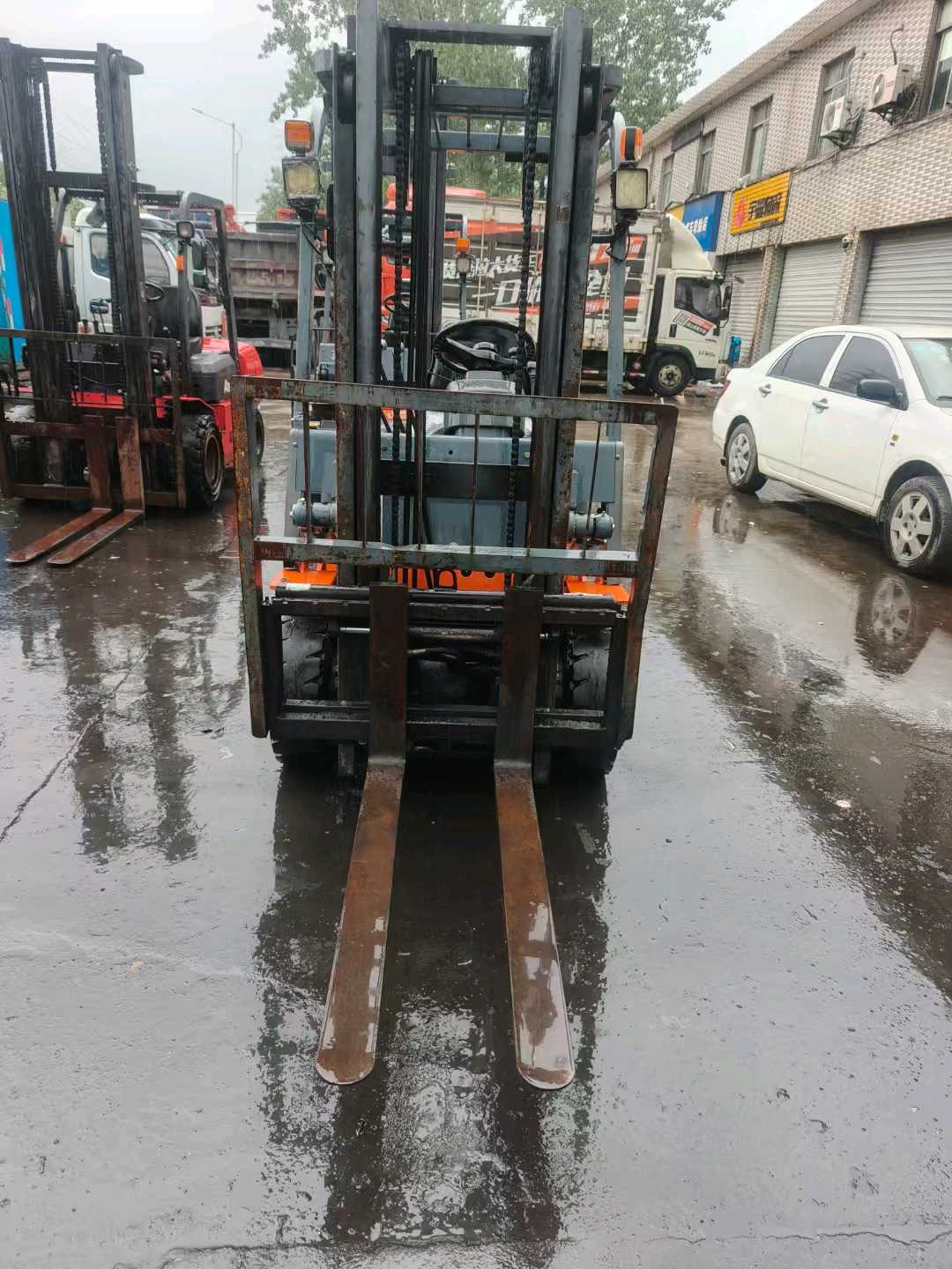 江苏省常州市天宁区关河中路138号二手合力1.8吨2015款升高0米柴油叉车