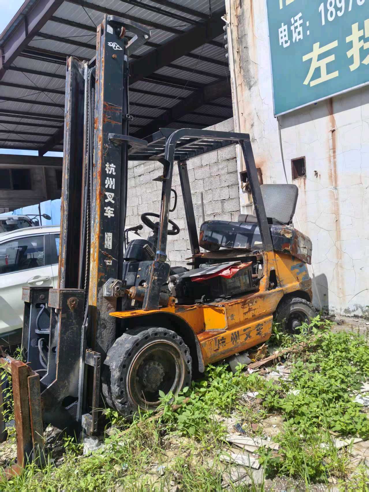 广东省清远市清城区站前横路二手杭叉3吨2012款升高0米柴油叉车