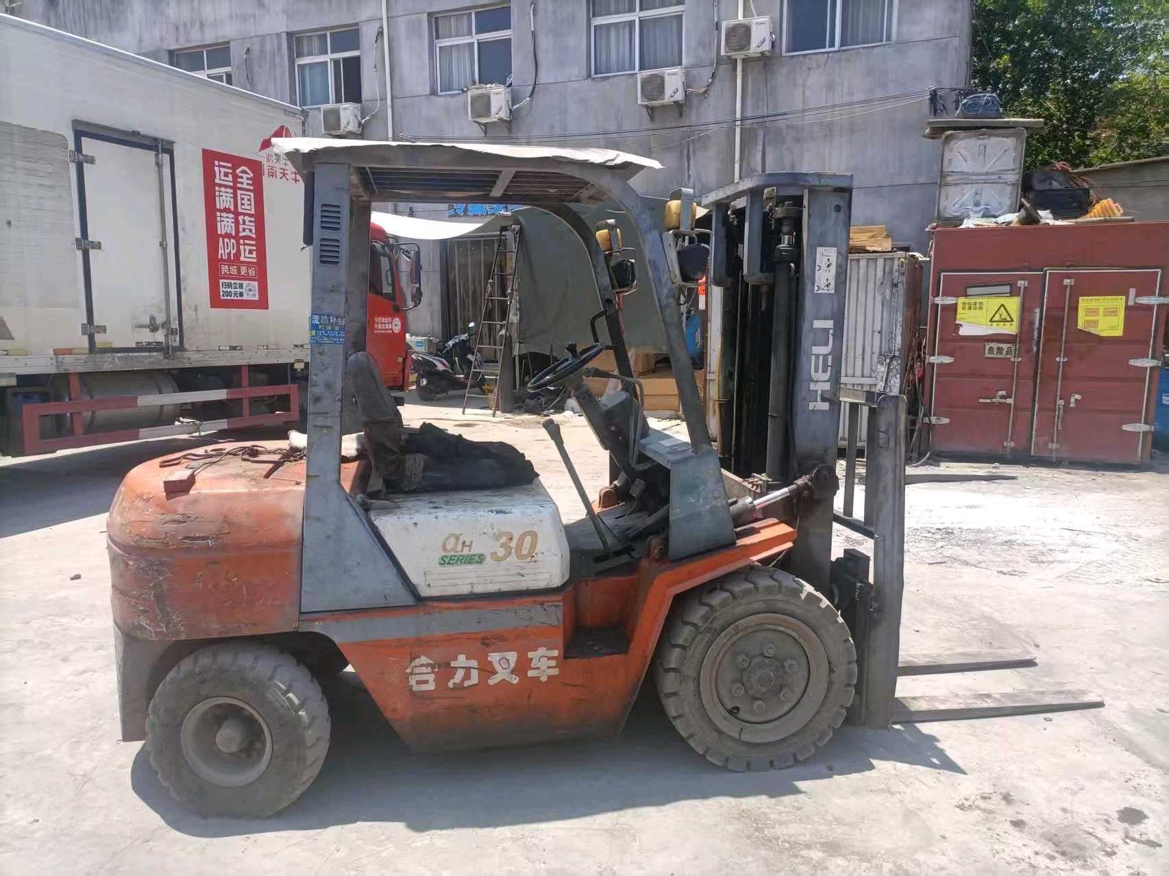 陕西西安二手杭叉A系列3吨0款升高3米柴油叉车