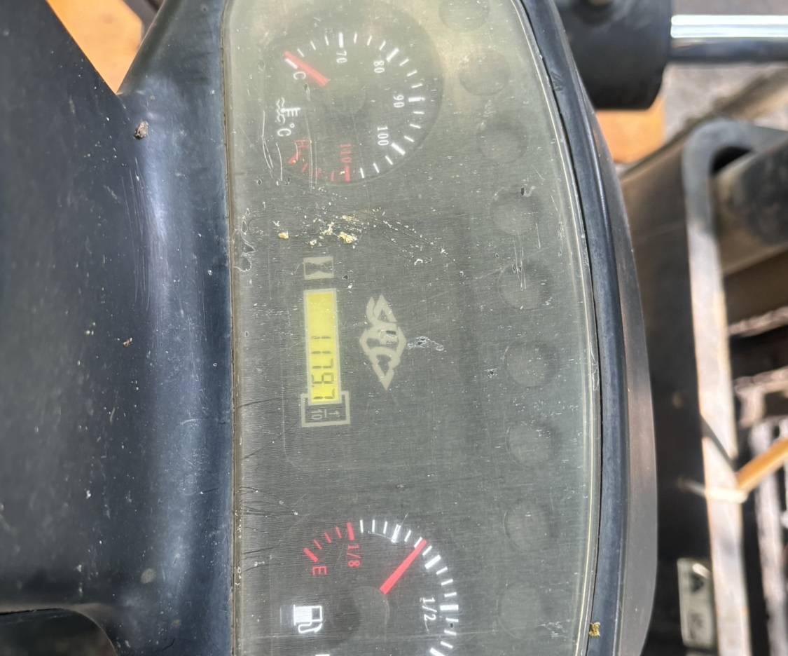 浙江省杭州市临平区翁梅街与耕读路交叉口正东方向68米左右二手杭叉4.7吨升高3.6米柴油叉车