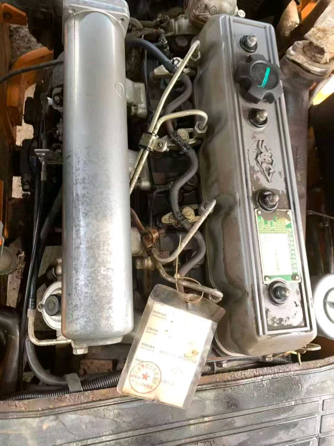 河南省商丘市梁园区站前路59号二手杭叉3.5吨升高0米柴油叉车