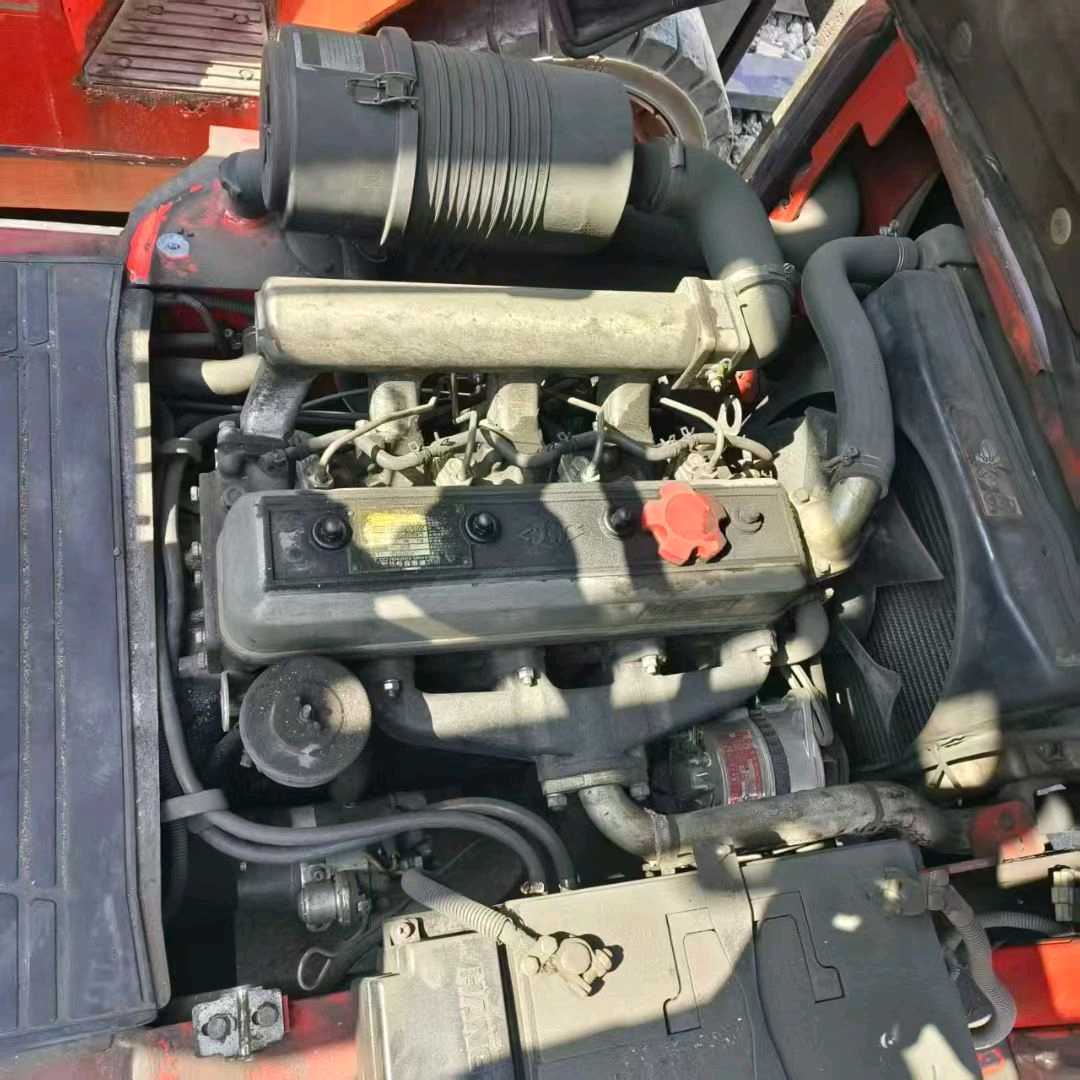 广东省肇庆市端州区站北路2号二手杭叉3吨升高0米柴油叉车