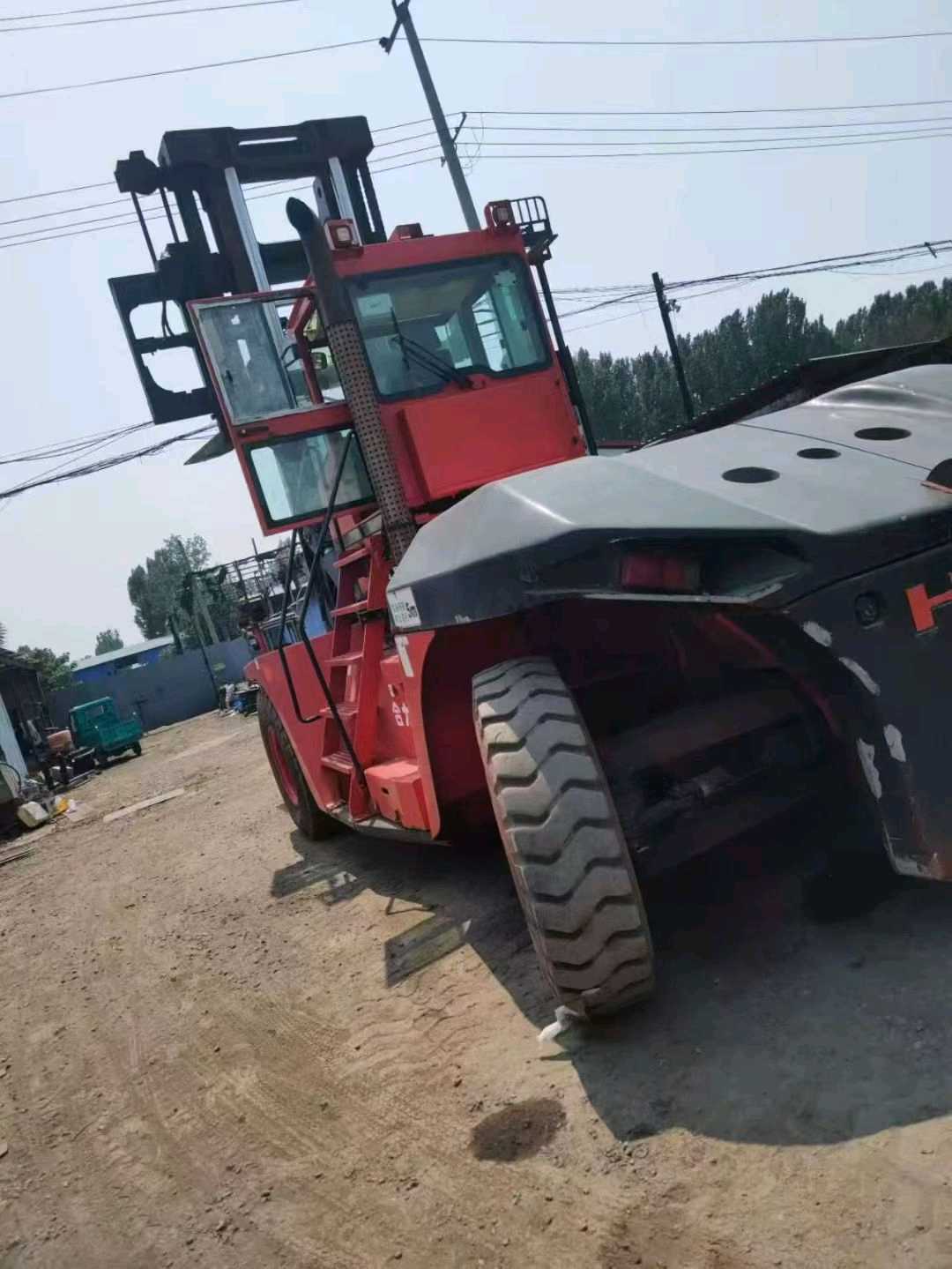 河北省保定市竞秀区建华大街640号二手合力20吨升高0米柴油叉车