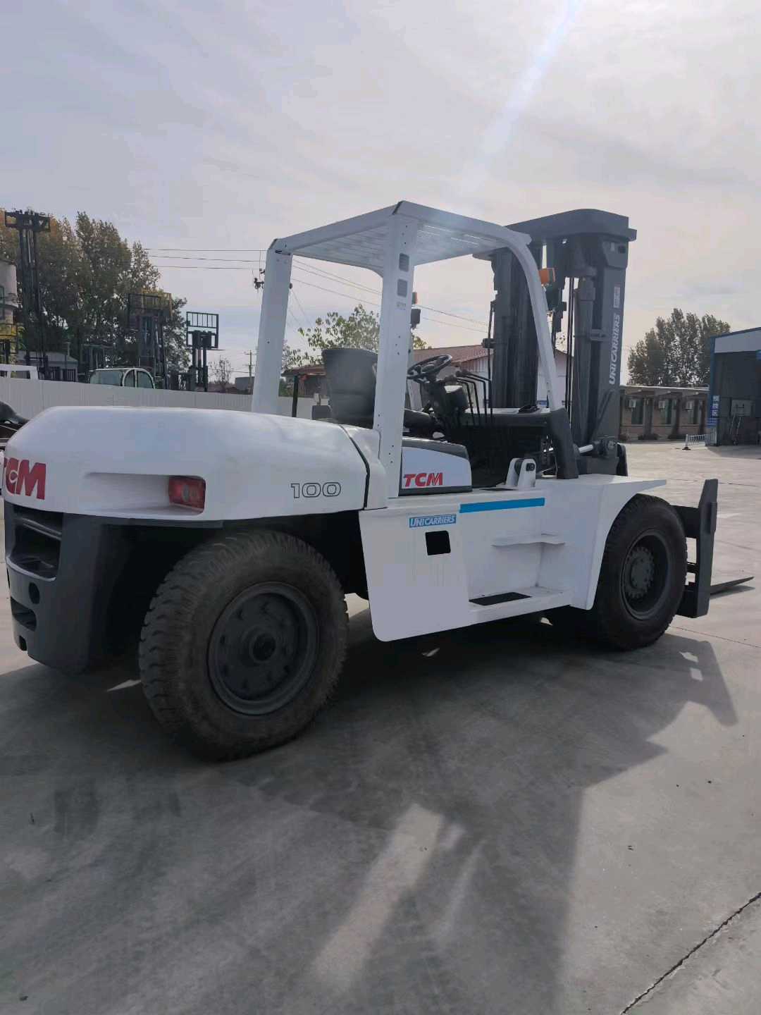 河北省廊坊市安次区常甫路与顺安道交叉口东北侧二手TCM10吨升高0米柴油叉车