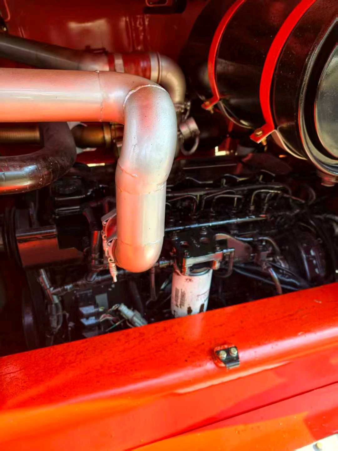 河北省廊坊市安次区常甫路与顺安道交叉口东北侧二手合力16吨升高0米柴油叉车