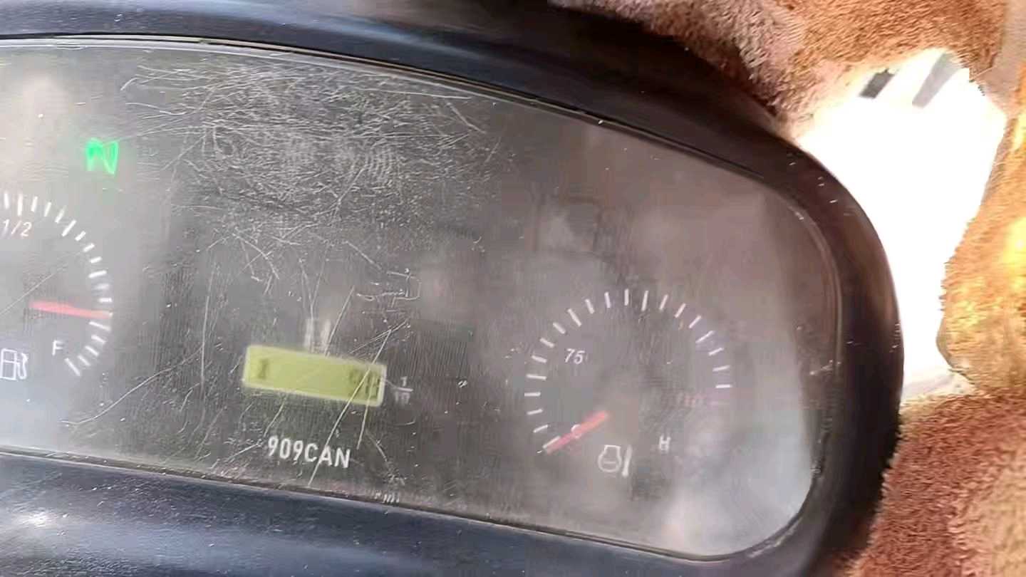 江苏省徐州市云龙区津浦西路202号二手龙工3.5吨升高0米柴油叉车