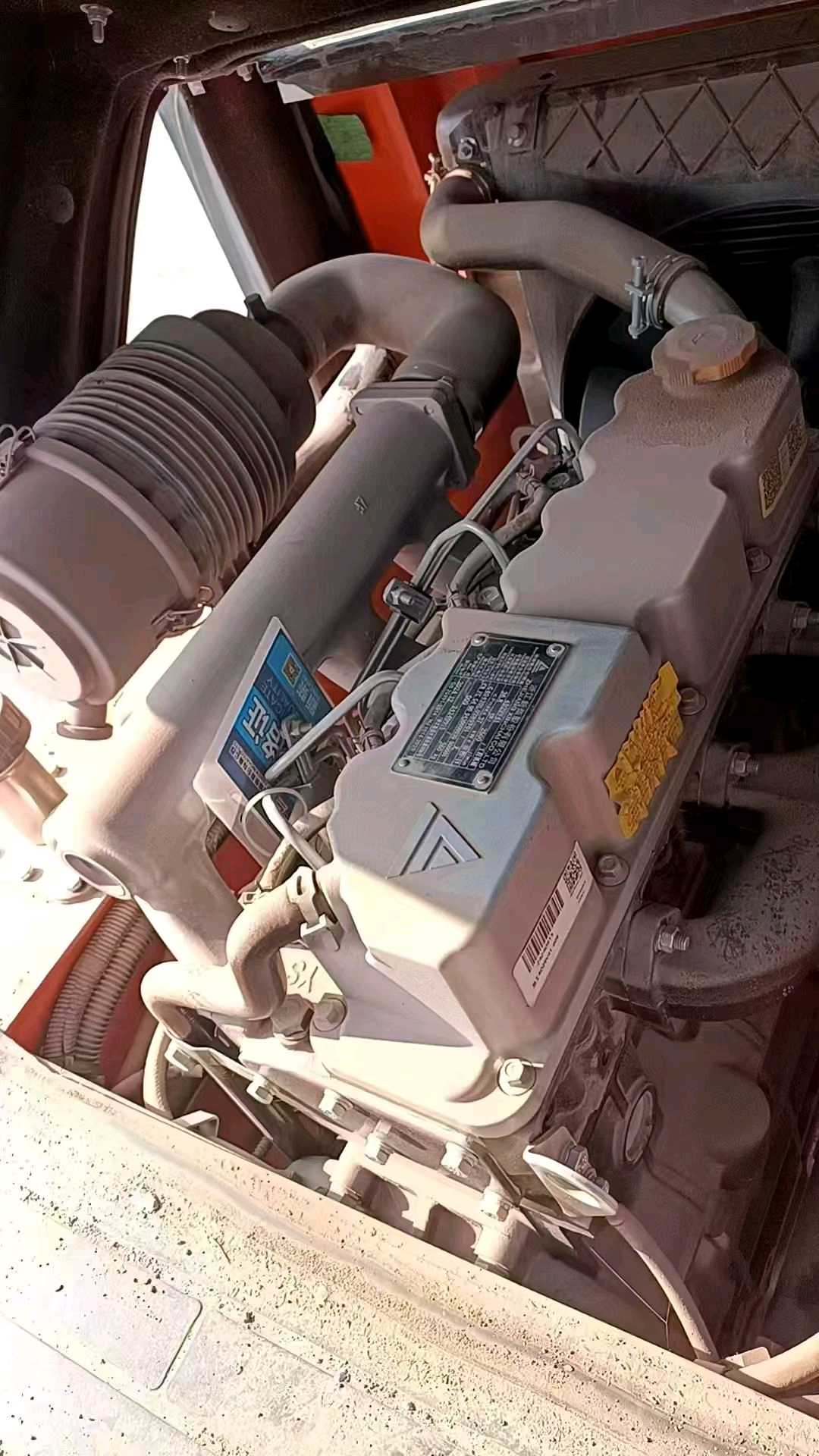 江苏省徐州市云龙区津浦西路202号二手龙工3.5吨升高0米柴油叉车