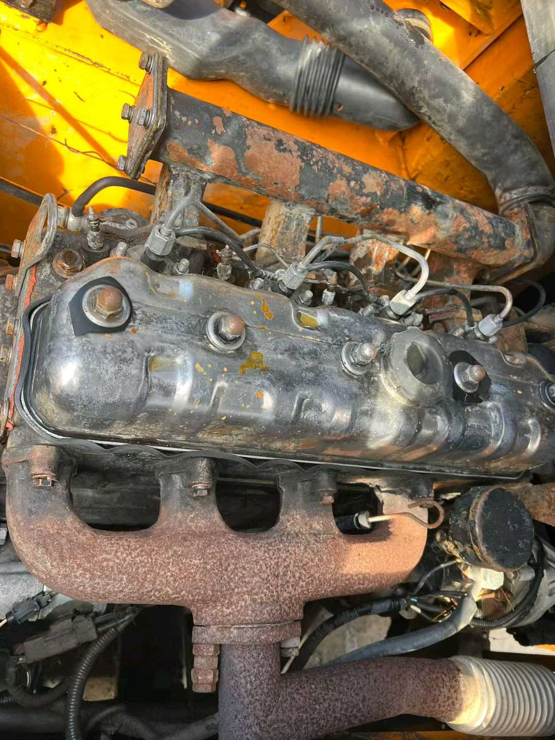 上海市静安区秣陵路303号二手杭叉4.5吨升高0米柴油叉车