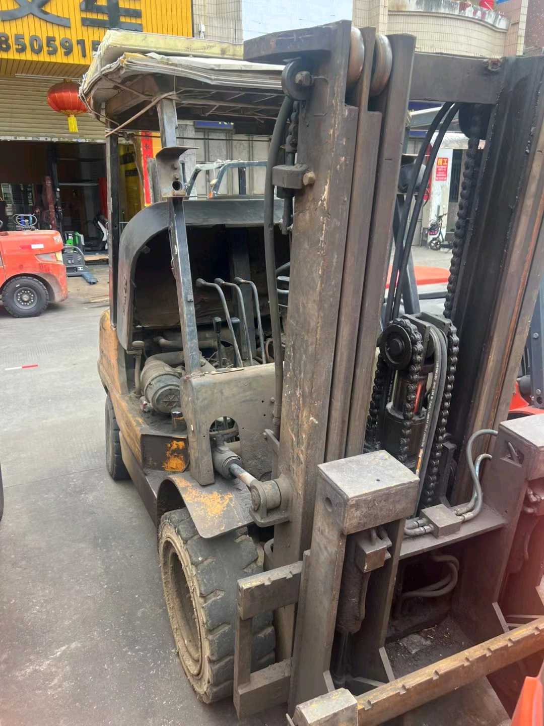 广东省东莞市环湖西路二手杭叉3吨升高0米柴油叉车