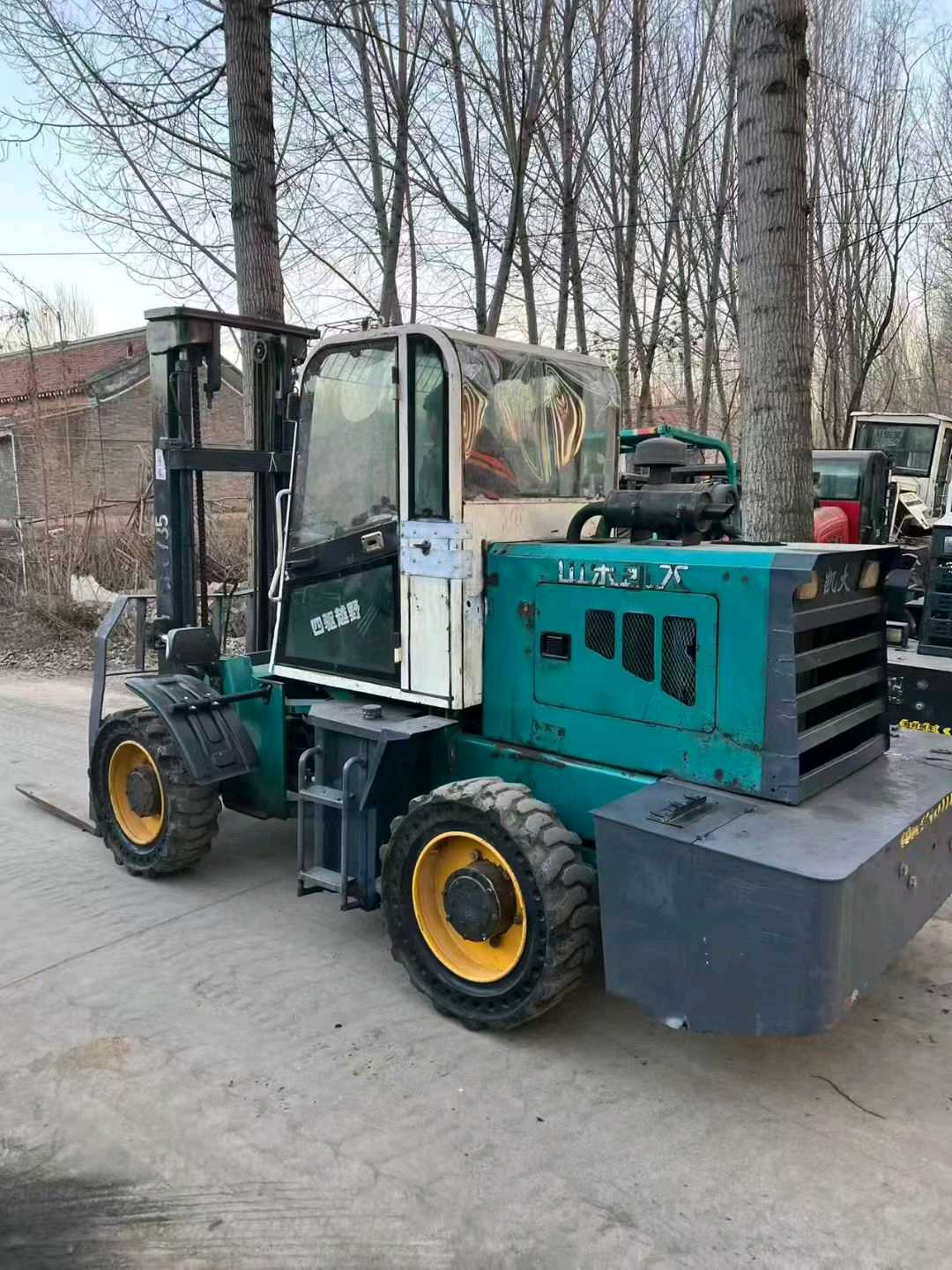 河北省廊坊市安次区常甫路与顺安道交叉口东北侧二手其他3.5吨升高0米柴油叉车