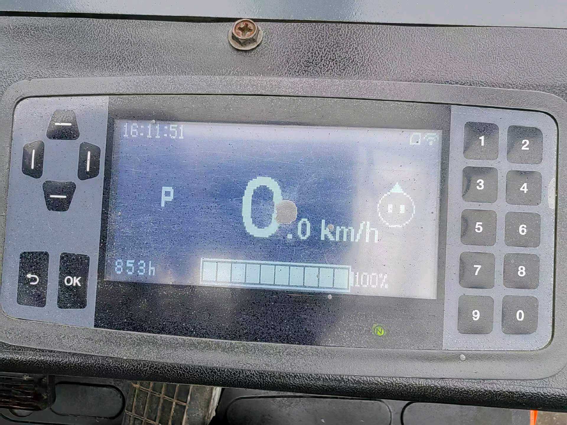 安徽省合肥市瑶海区站前路1号二手合力2.5吨升高0米电动叉车