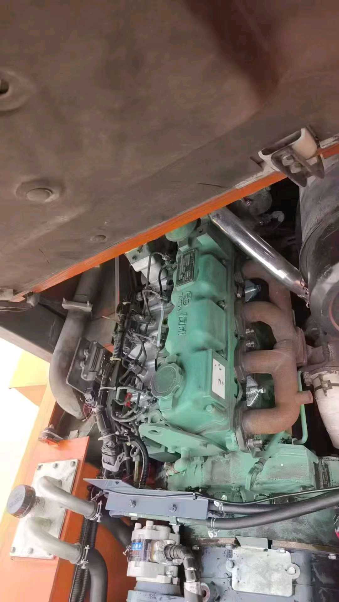 江苏省常州市天宁区关河中路138号二手合力10吨升高0米柴油叉车