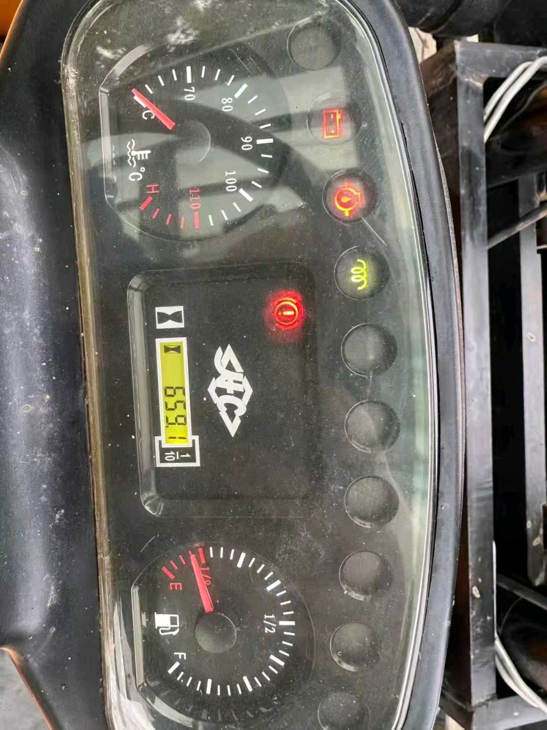 山东省潍坊市潍城区和平路1号二手杭叉10吨升高0米柴油叉车