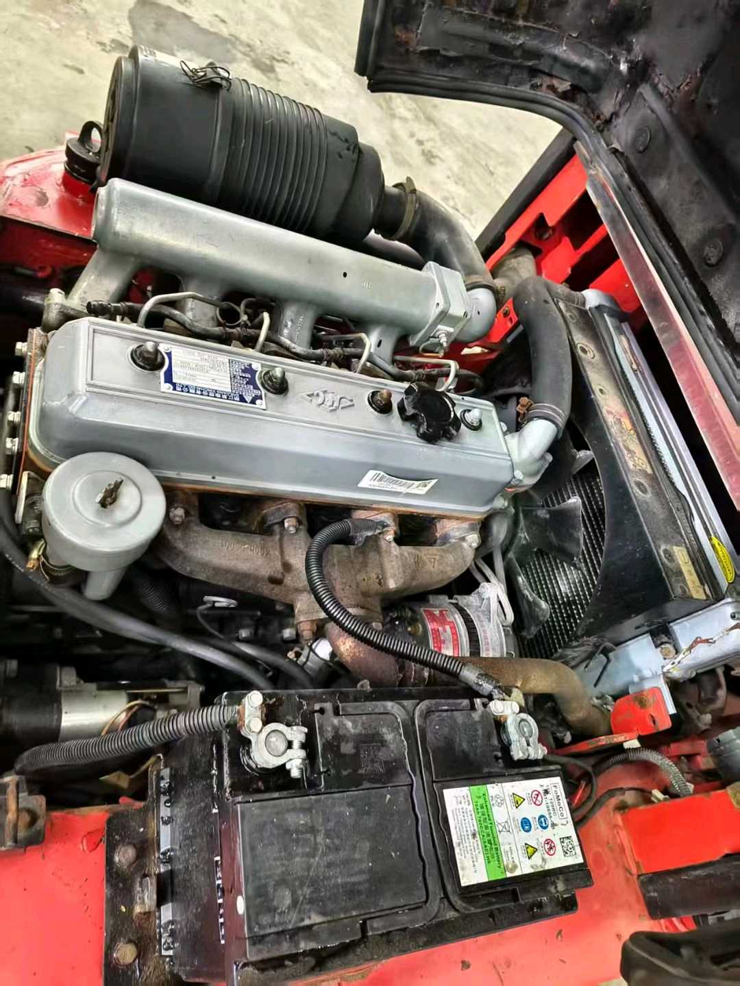 天津市武清区前进道(佛罗伦萨小镇对面)二手杭叉3吨升高0米柴油叉车