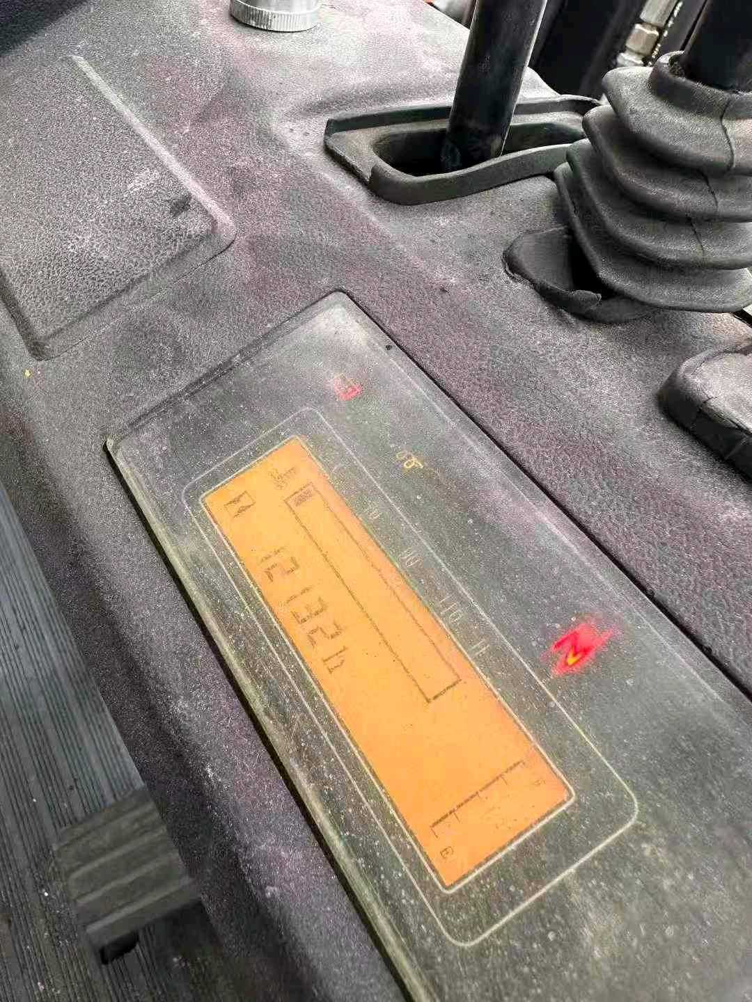 山东省潍坊市潍城区和平路1号二手杭叉5吨升高0米柴油叉车