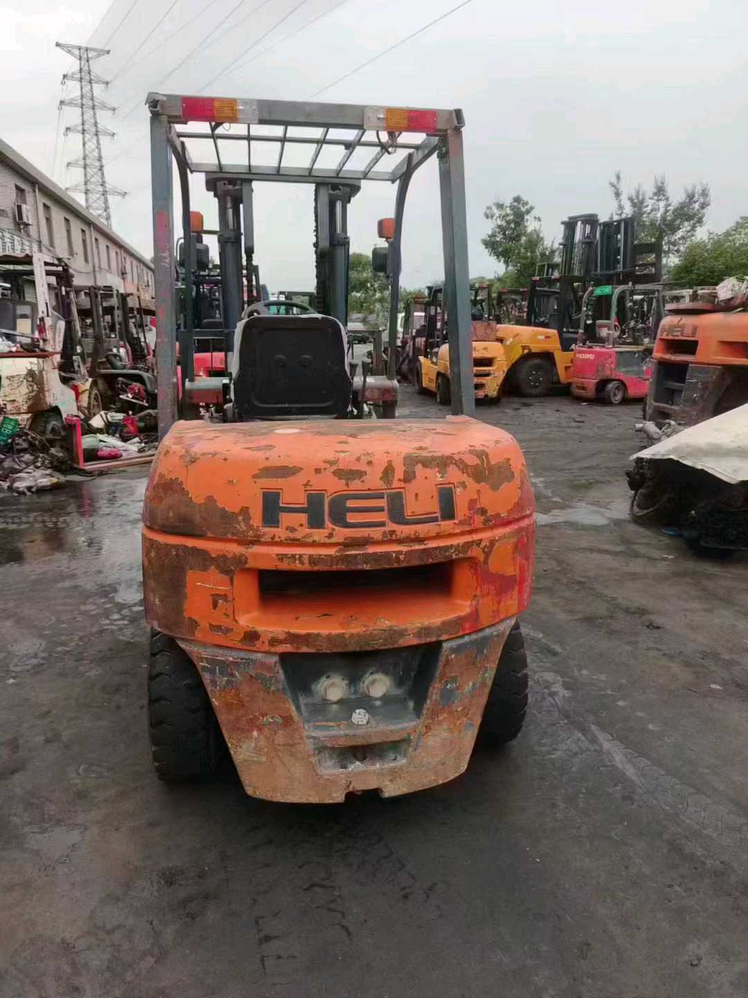 江苏省常州市天宁区关河中路138号二手合力3.5吨升高0米柴油叉车