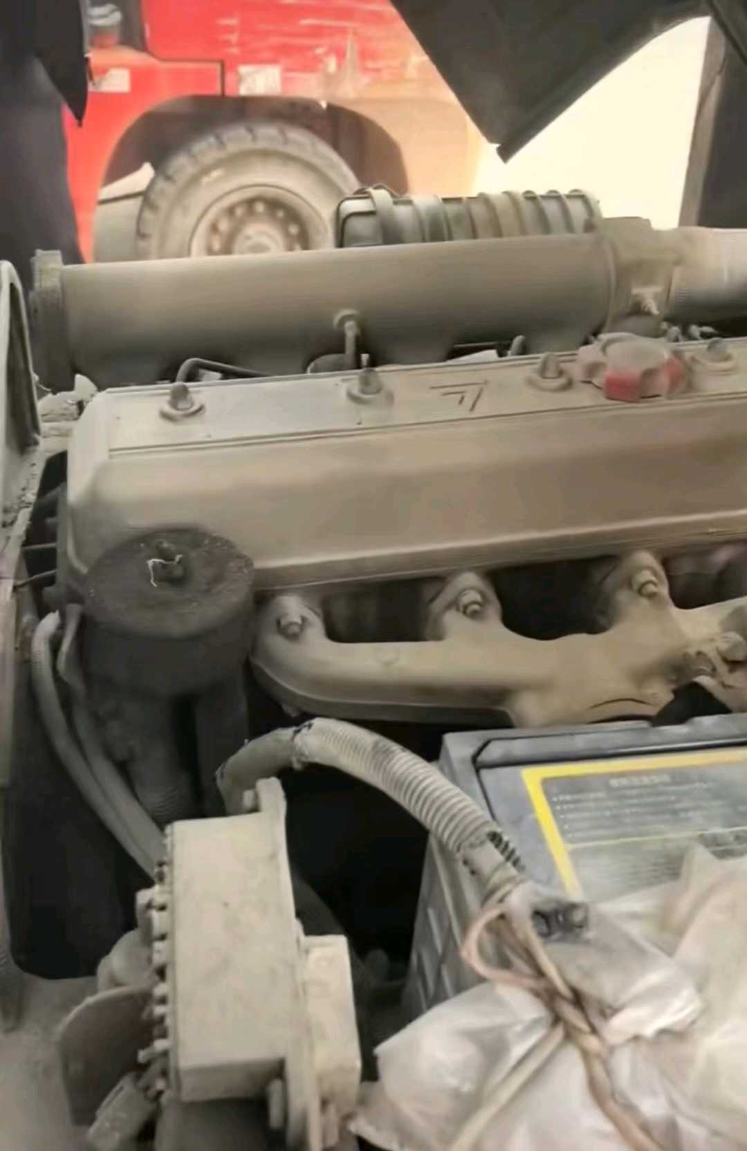 山东省临沂市兰山区沂蒙路223号二手合力2.5吨升高0米柴油叉车