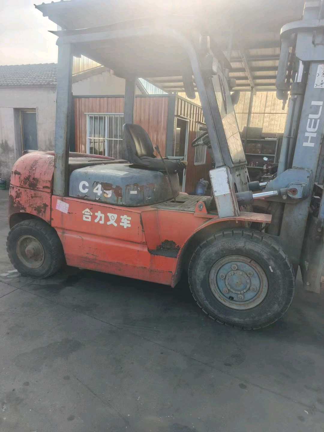 二手合力4.5吨柴油叉车出售