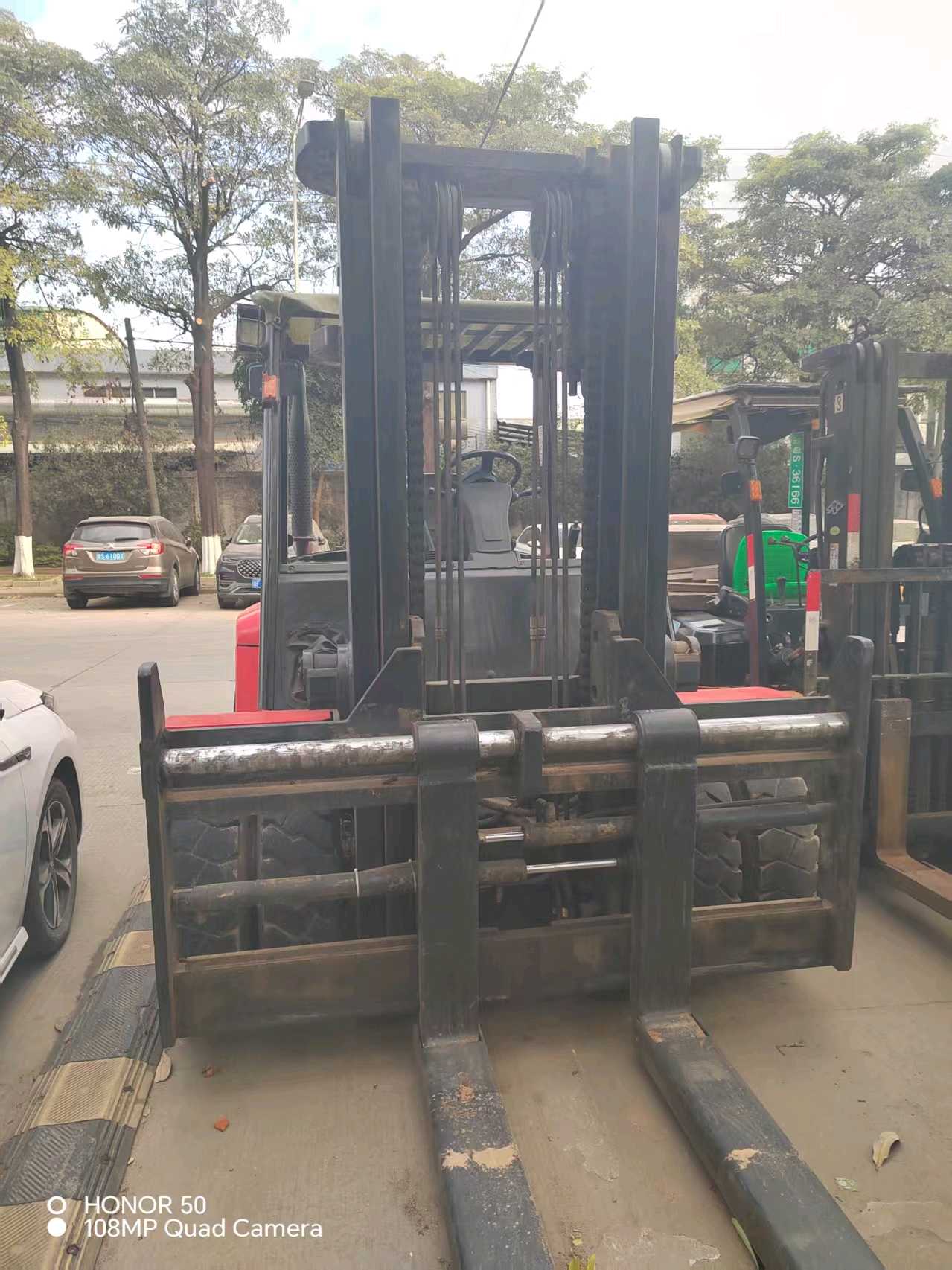 广东省东莞市环湖西路二手杭叉7吨升高0米柴油叉车