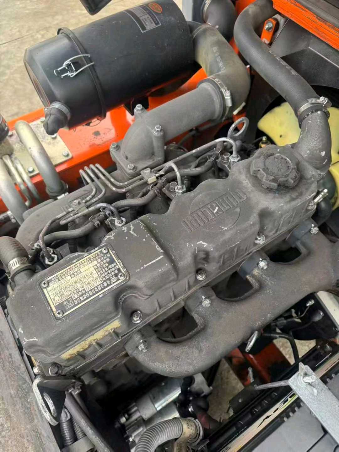 江苏省苏州市姑苏区苏站路27号(苏州火车站地铁站1A入口旁)二手合力3吨升高0米柴油叉车