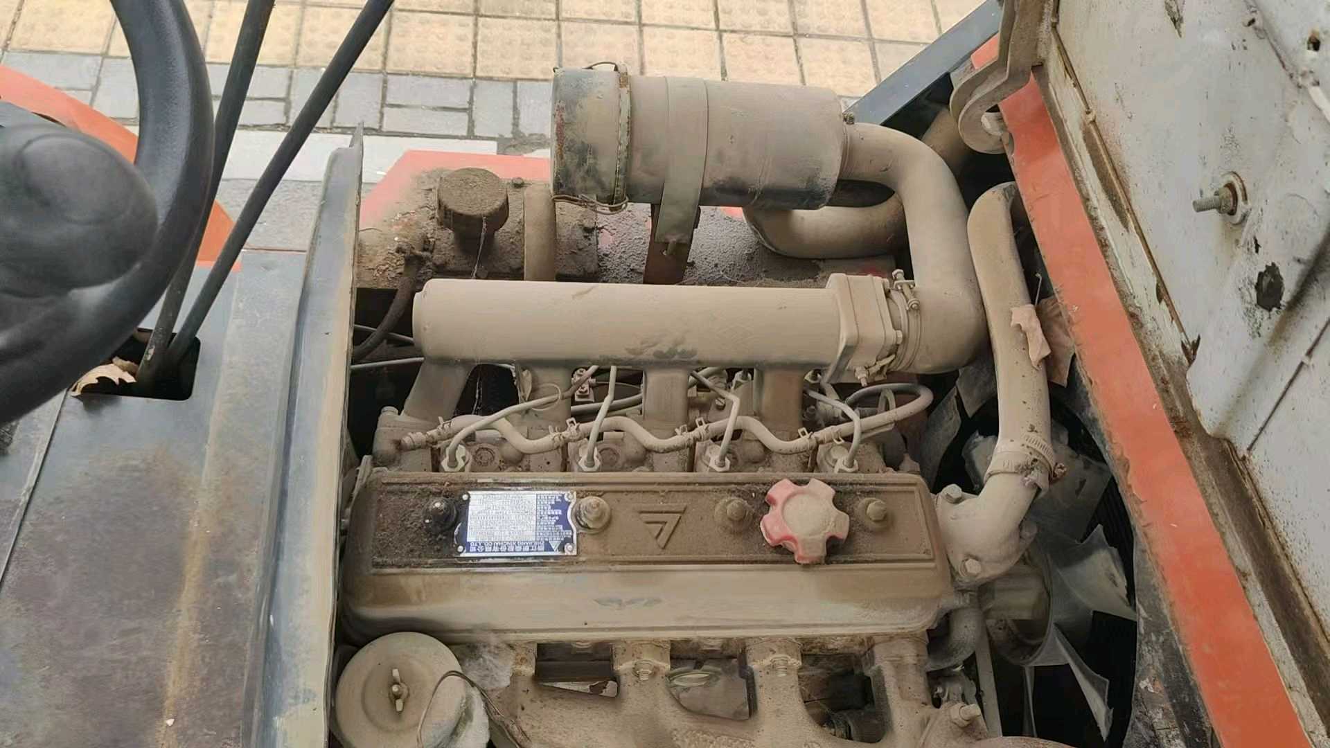 河南省郑州市二七区二马路82号二手其他3吨升高0米柴油叉车