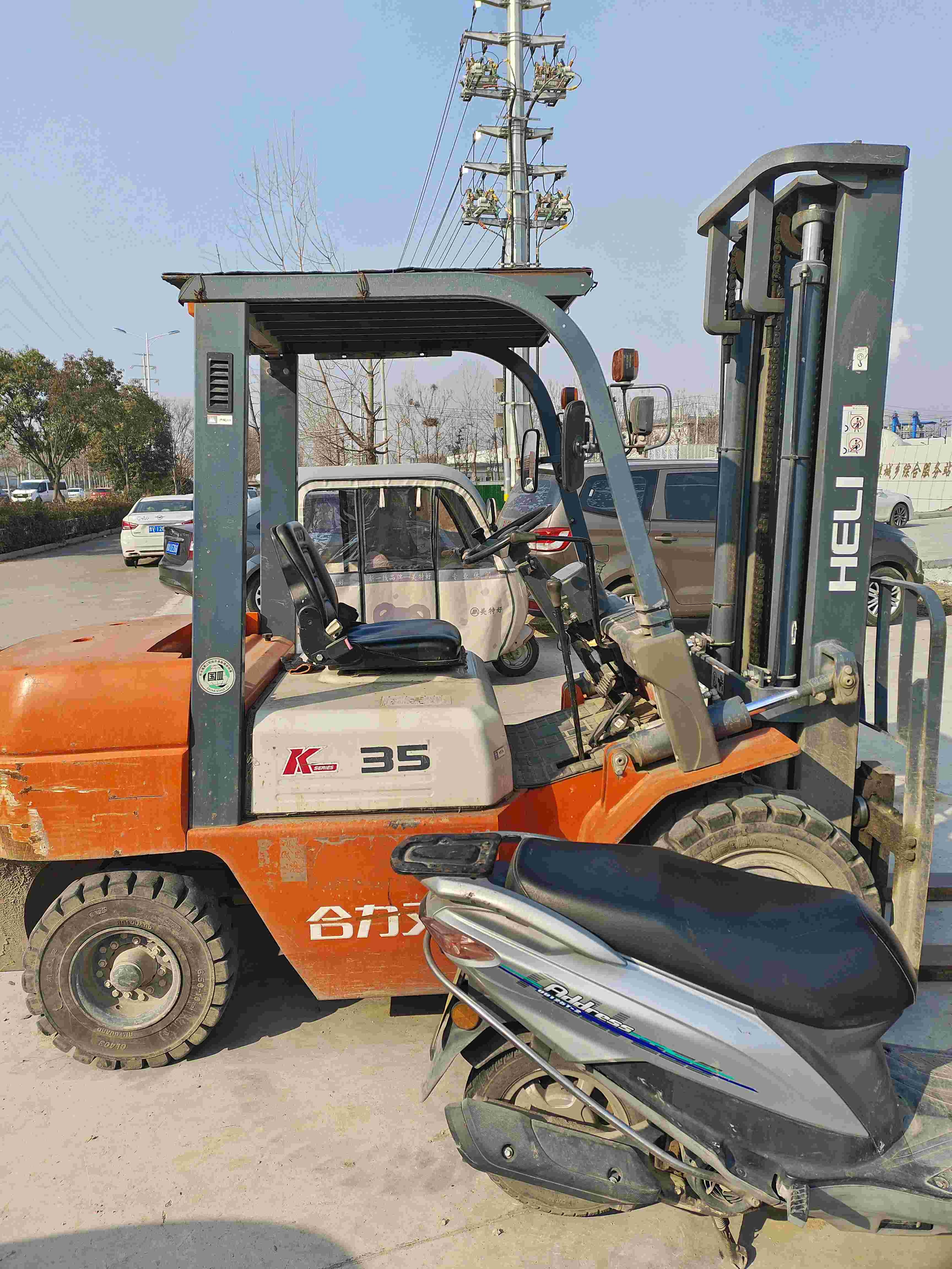 安徽省亳州市谯城区华佗镇二手合力3.5吨升高0米柴油叉车