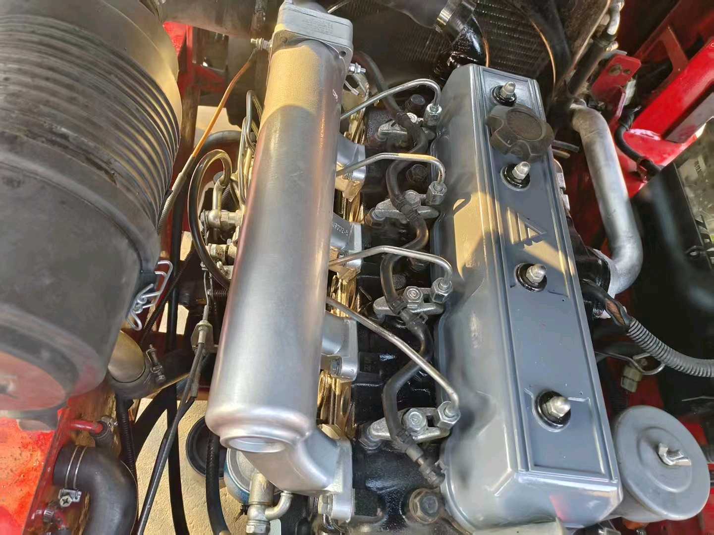 山东省临沂市兰山区沂蒙路223号二手杭叉3吨升高0米柴油叉车