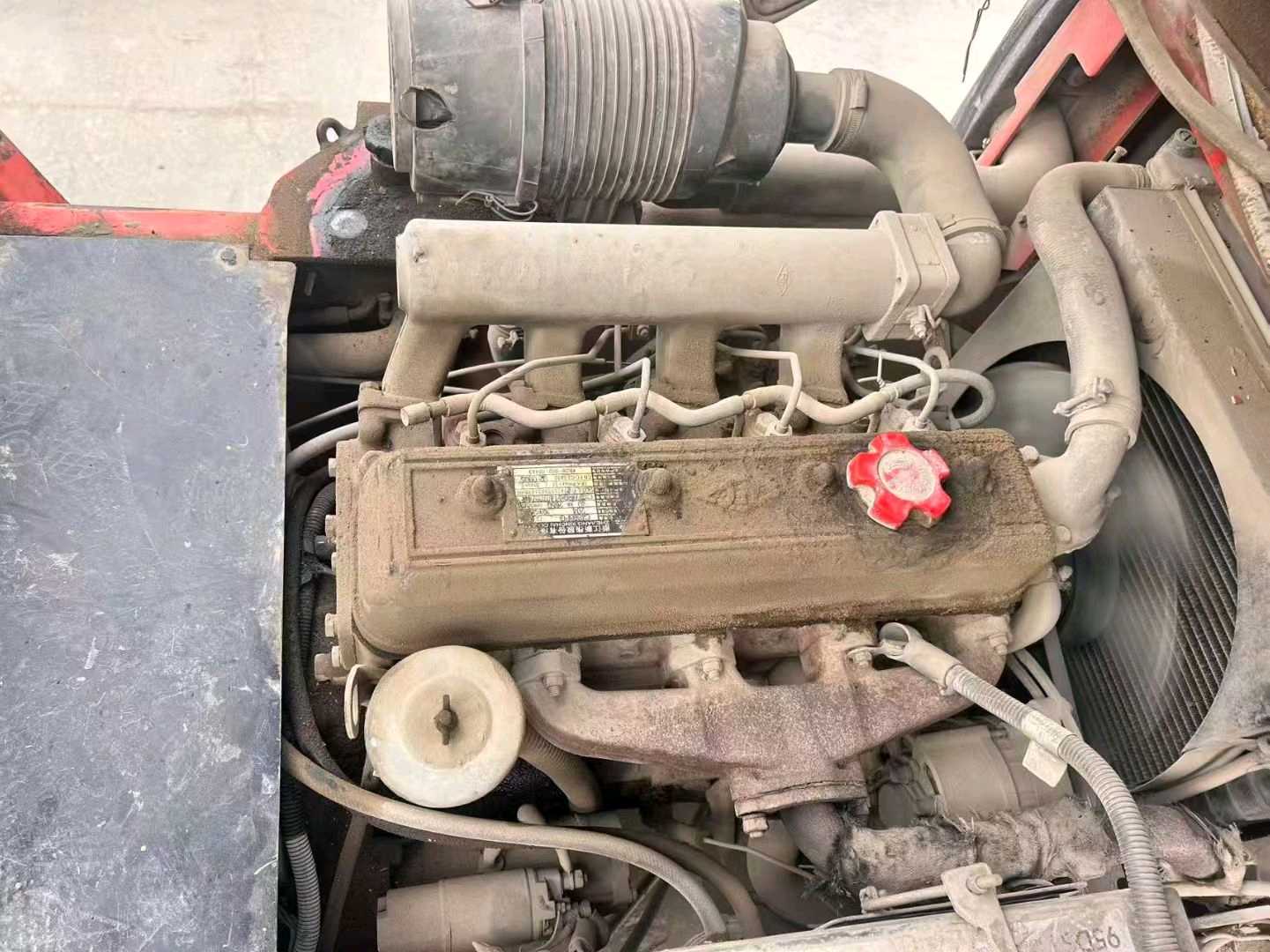 安徽省铜陵市铜官区北京东路与沿新公路交汇处东侧二手杭叉3吨升高0米柴油叉车