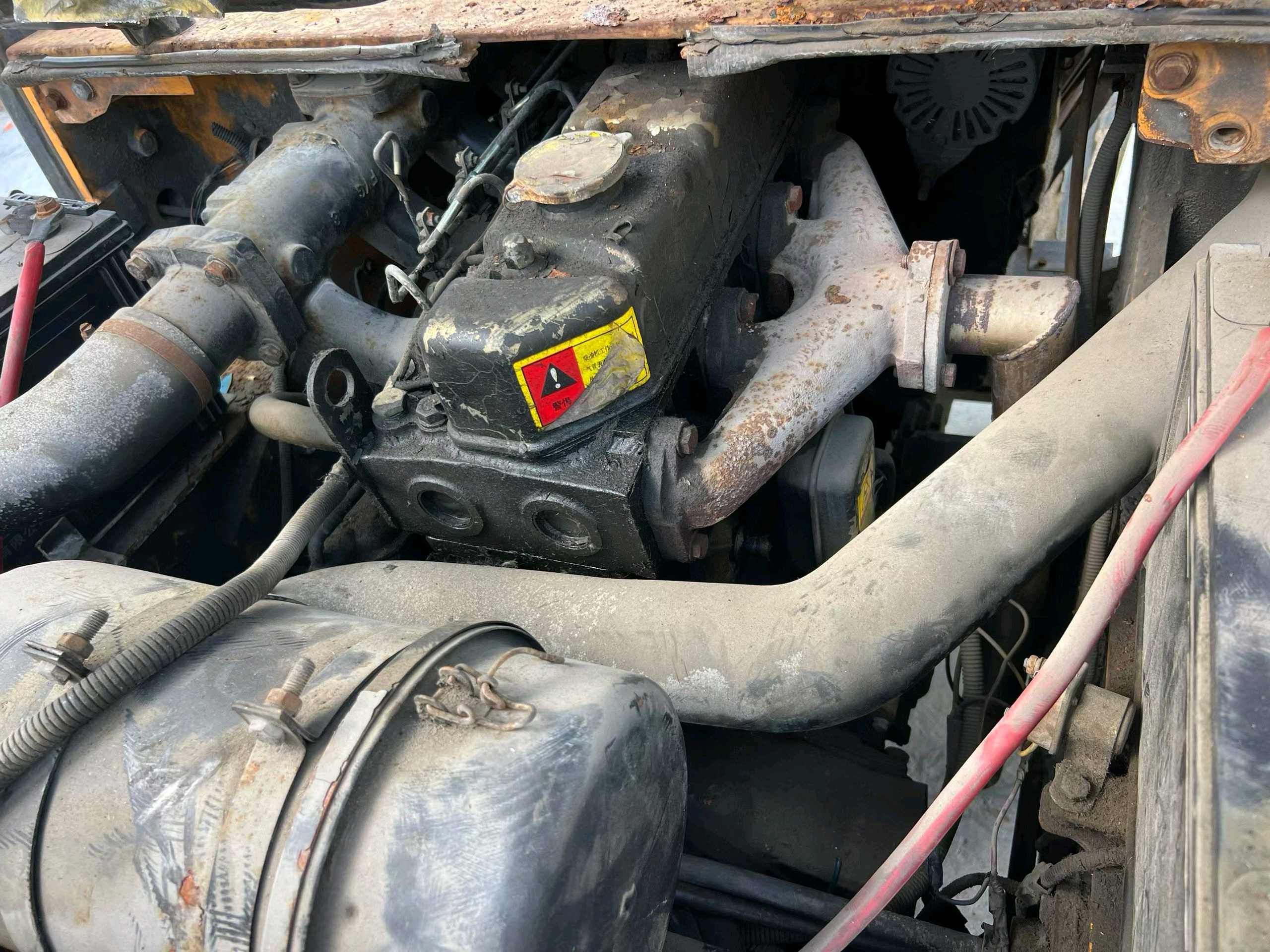 江苏省苏州市姑苏区苏站路27号(苏州火车站地铁站1A入口旁)二手杭叉5吨升高0米柴油叉车