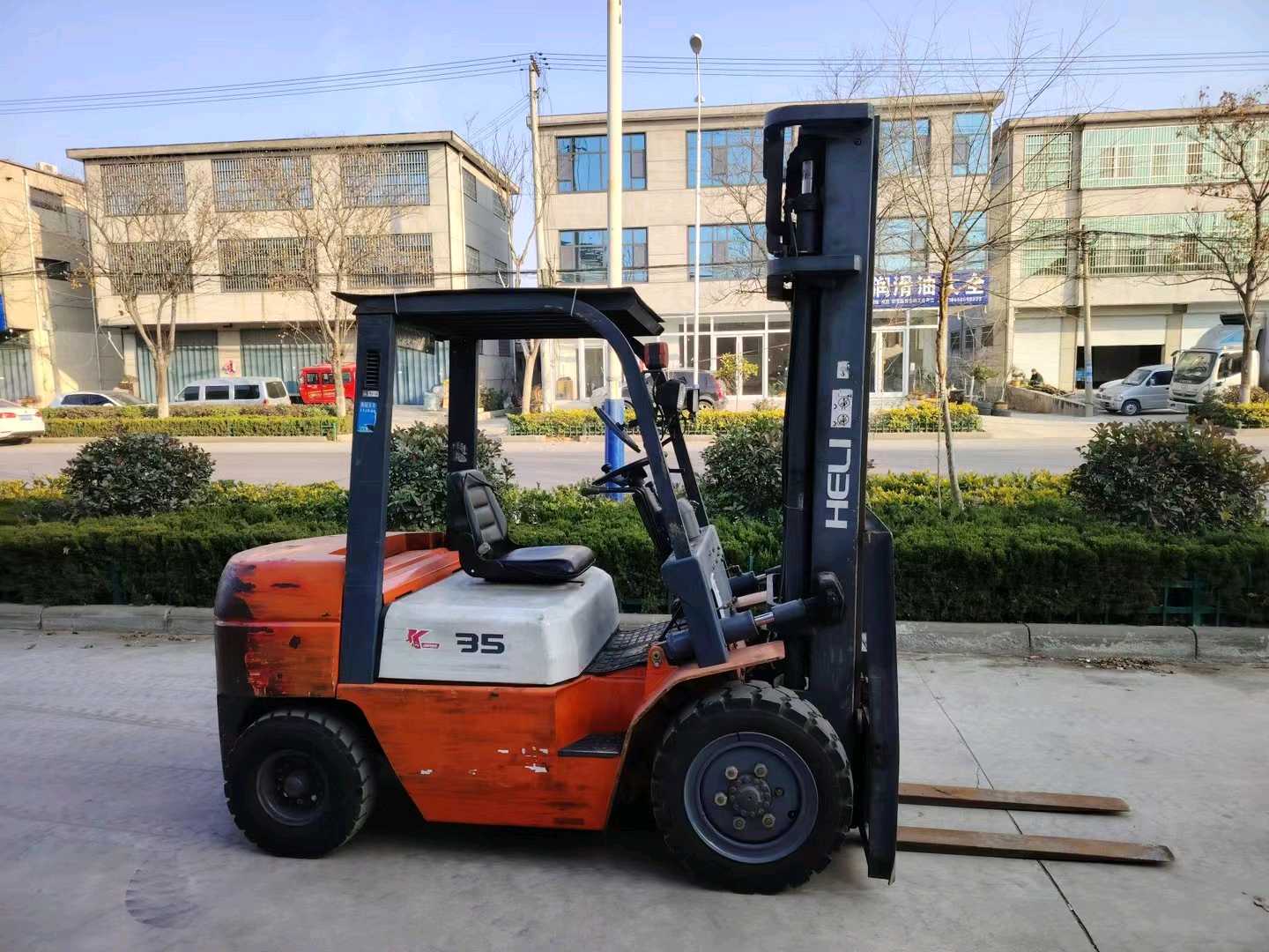 山东省临沂市兰山区沂蒙路223号二手合力3.5吨升高0米柴油叉车