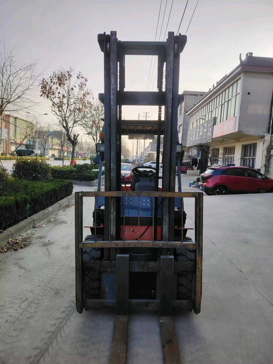 江苏省常州市天宁区关河中路138号二手合力3.5吨升高0米柴油叉车