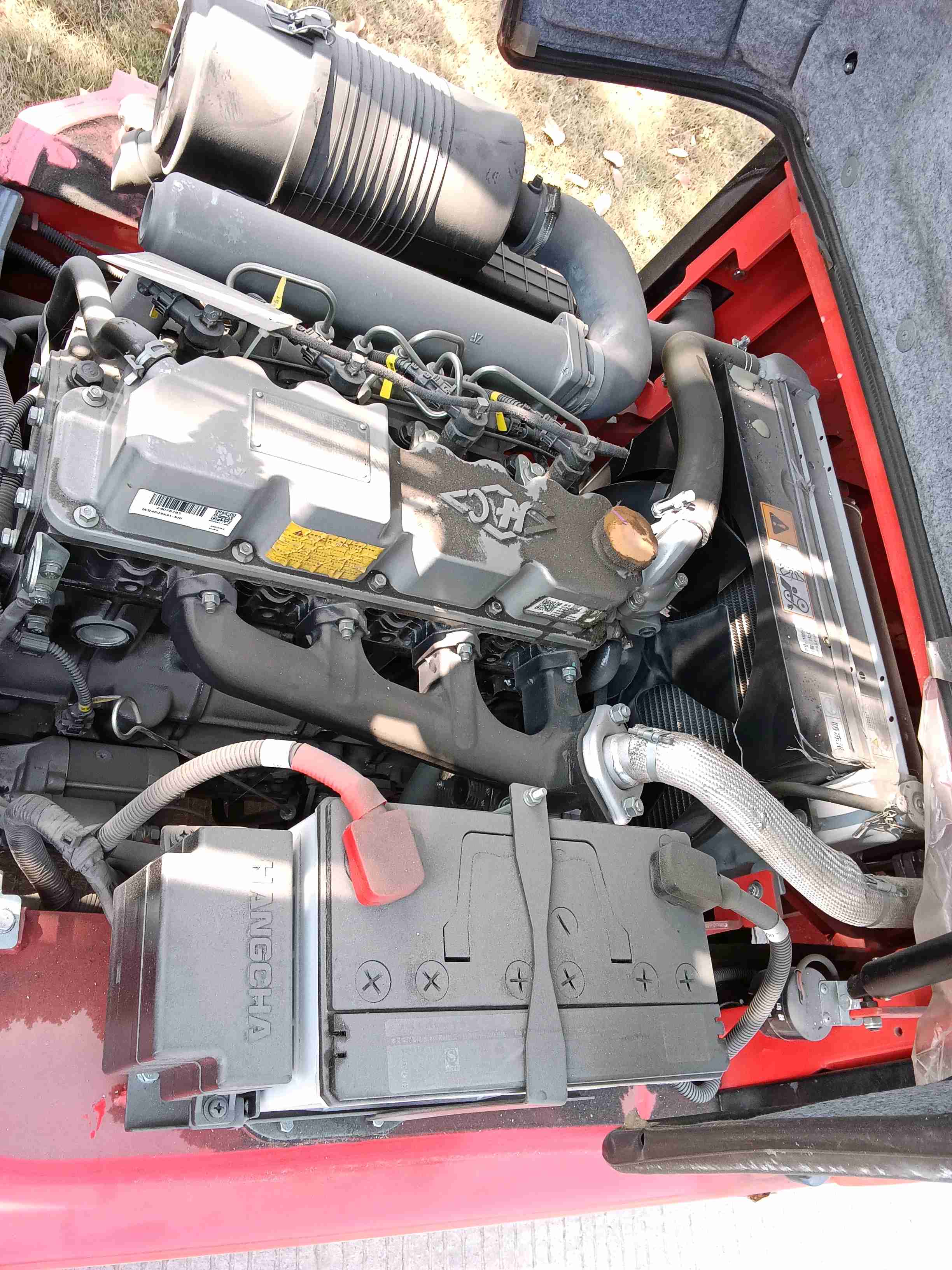 广东省茂名市电白区南海街道海滨二路二手杭叉3.5吨升高0米柴油叉车