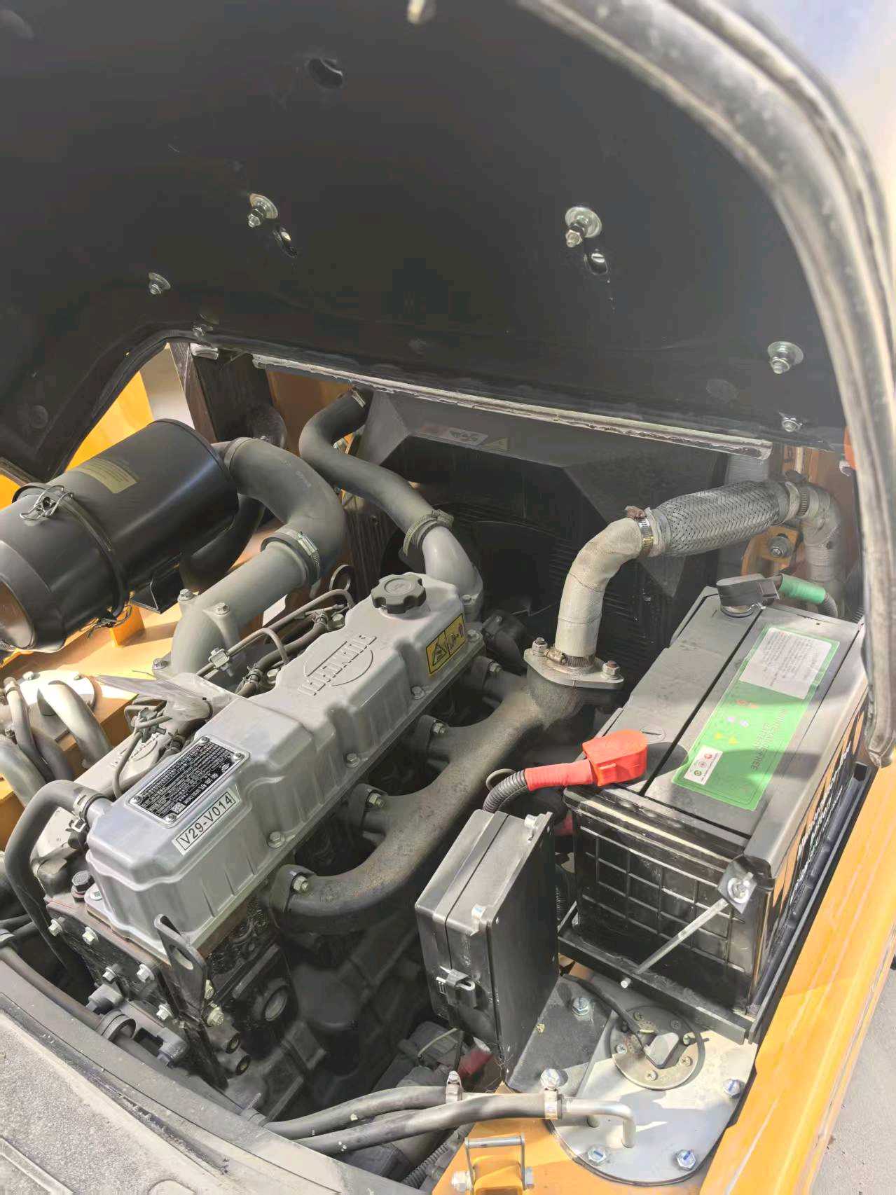 湖北省随州市曾都区经济开发区文峰大道随州市文峰佳苑A区东侧约100米二手其他3.0吨升高0米柴油叉车