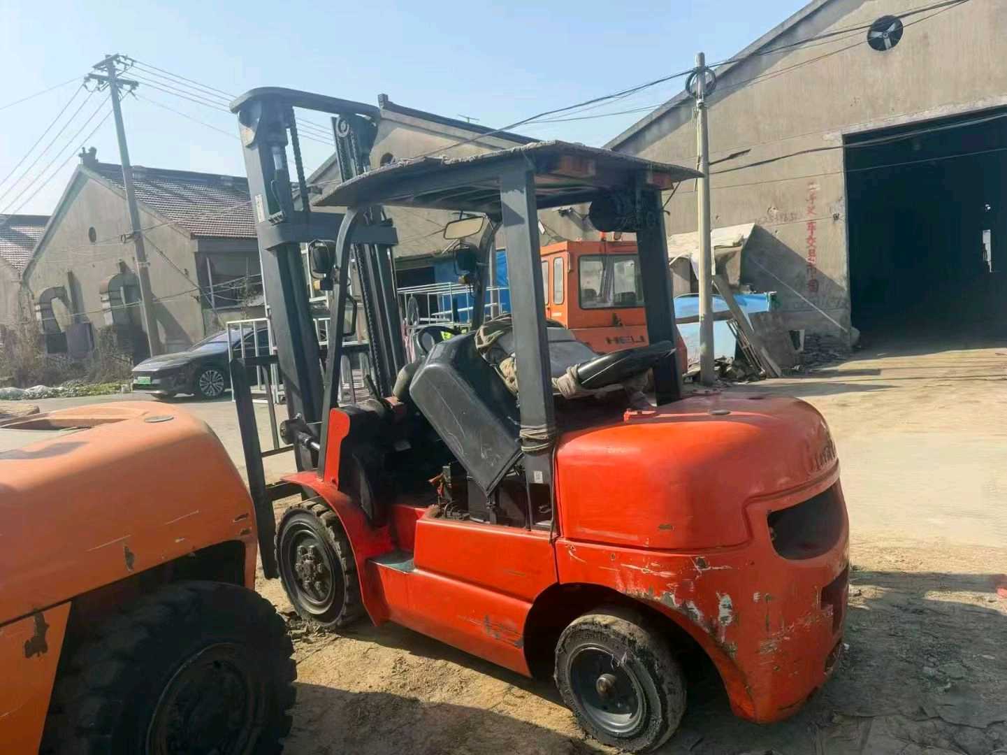 安徽省铜陵市铜官区北京东路与沿新公路交汇处东侧二手其他3.5吨升高0米柴油叉车