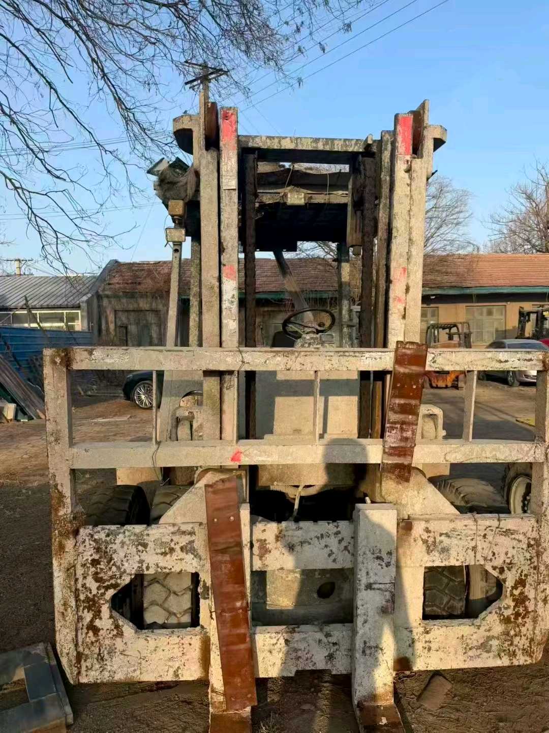 山东省德州市德城区迎宾大街二手合力5吨升高0米柴油叉车