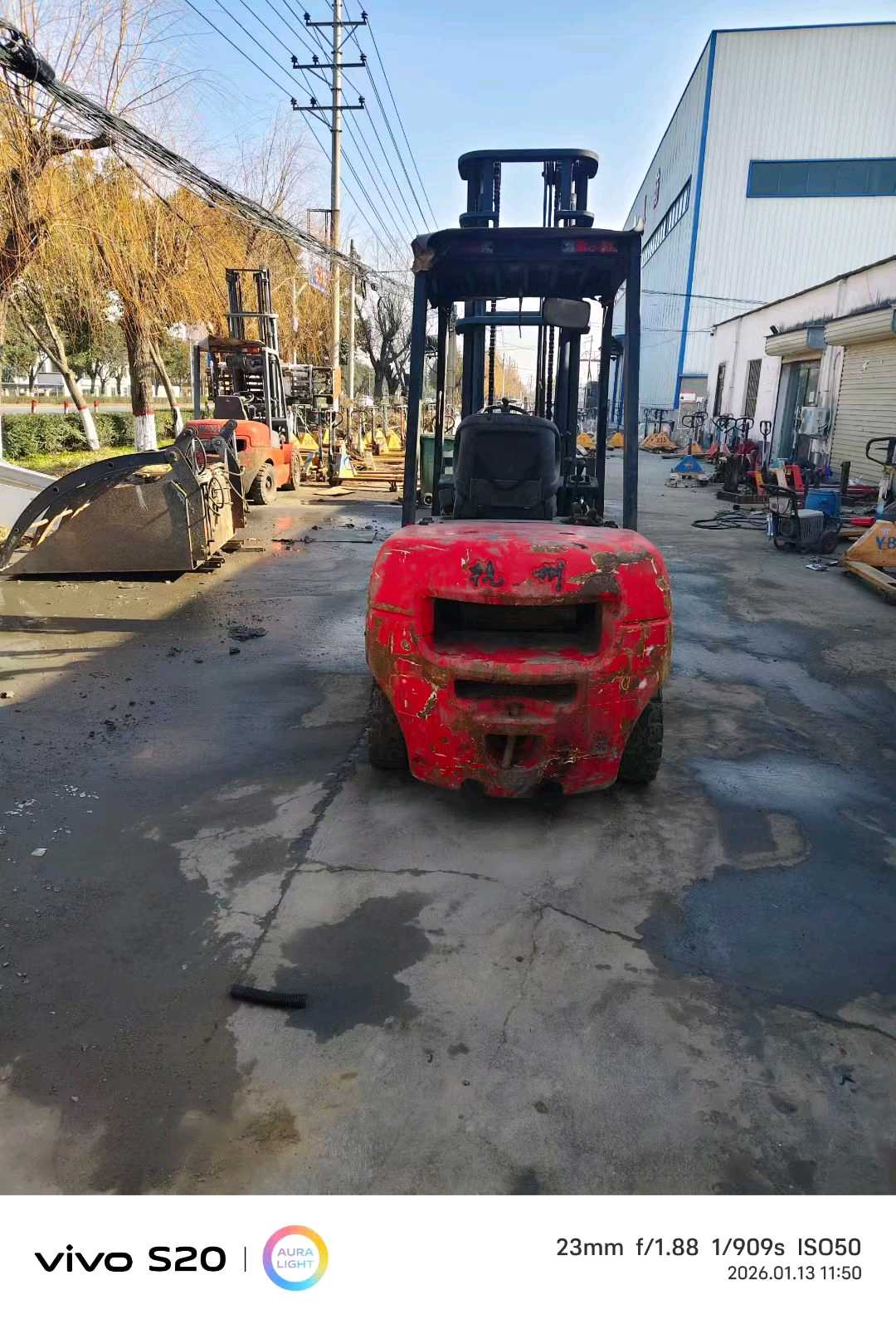 河南省郑州市二七区二马路82号二手杭叉3.5吨升高0米柴油叉车