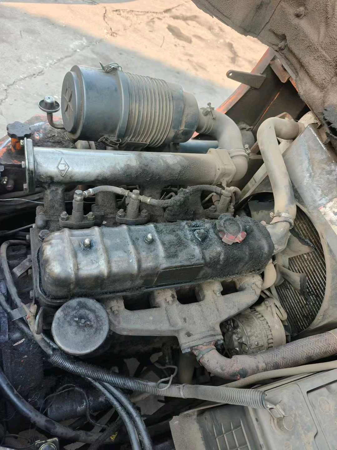 江苏省常州市天宁区关河中路138号二手杭叉3吨升高0米柴油叉车