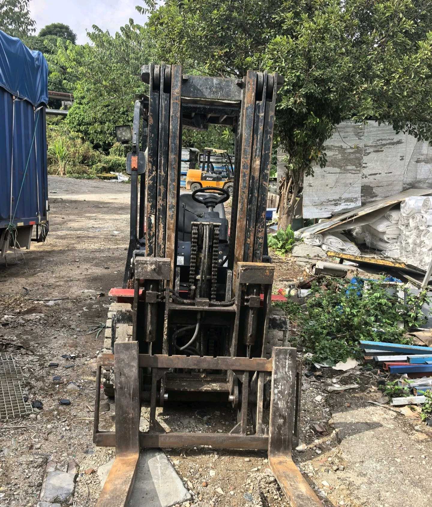 广东省广州市黄埔区广海路188号海地社区市场里面二手杭叉3.5吨升高0米柴油叉车