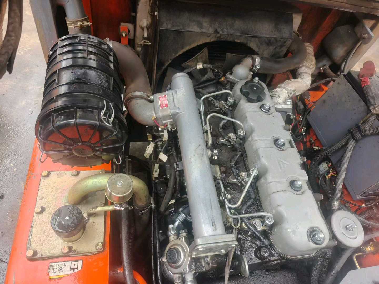 江苏省常州市天宁区关河中路138号二手江淮1.5吨升高0米柴油叉车