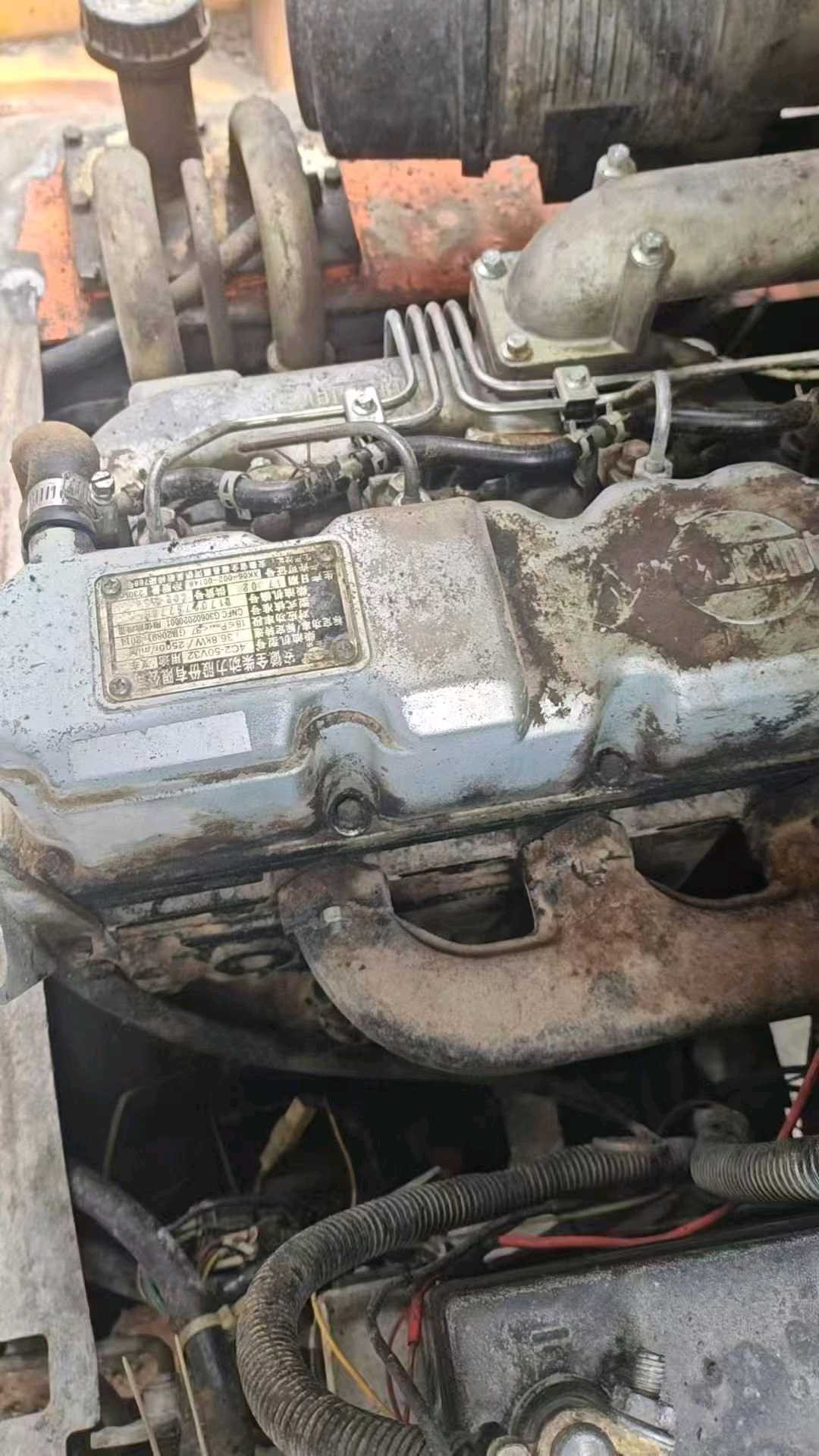 安徽省铜陵市铜官区北京东路与沿新公路交汇处东侧二手江淮3吨升高0米柴油叉车