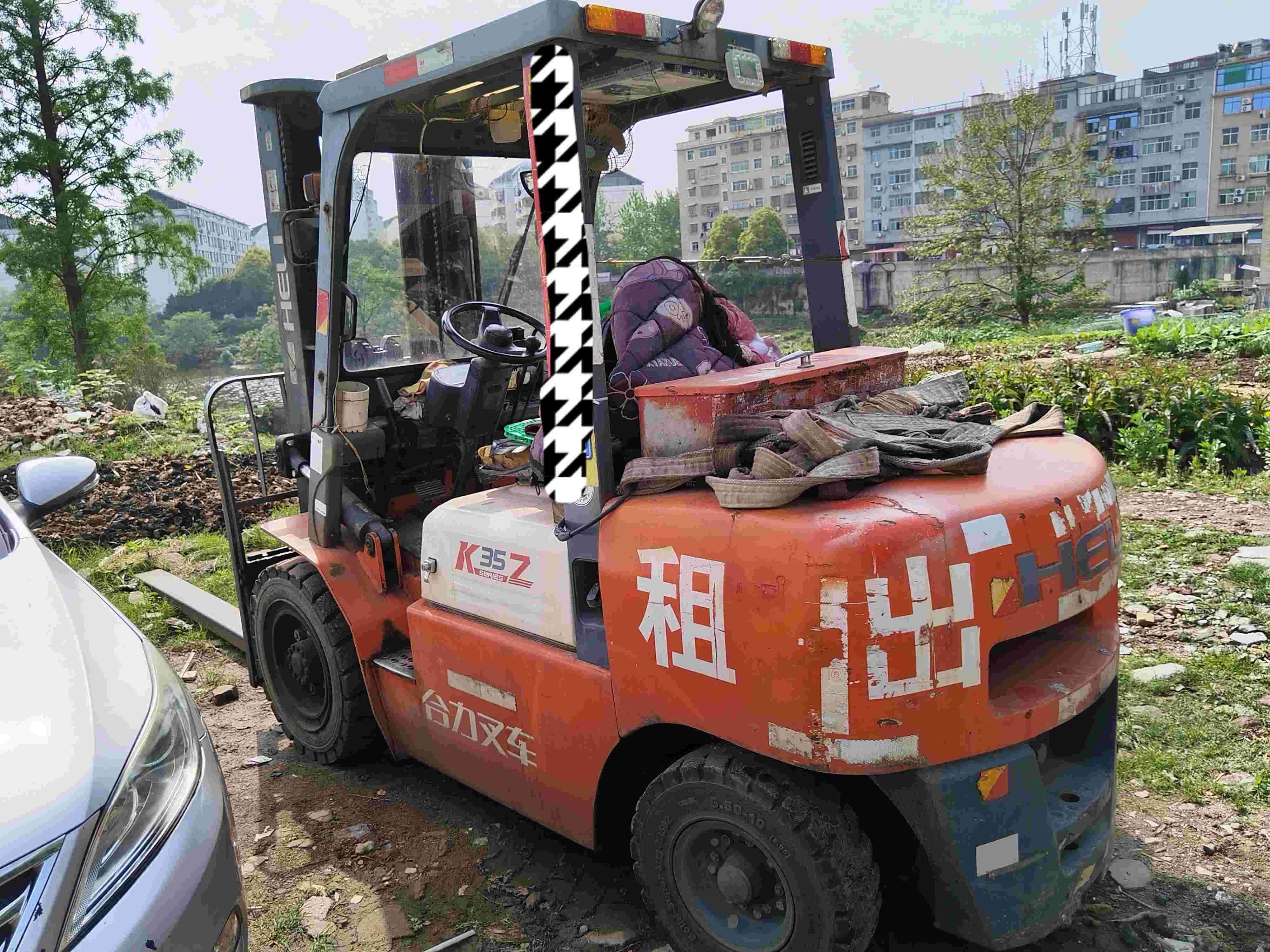 江西省宜春市高安市碧落路246附近二手合力3.5吨升高0米柴油叉车